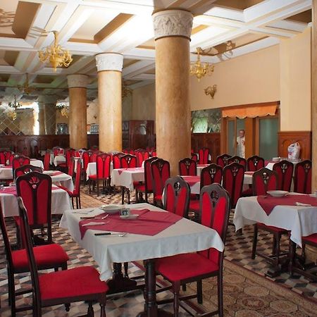 Hotel Cerna Baile Herculane Bagian luar foto
