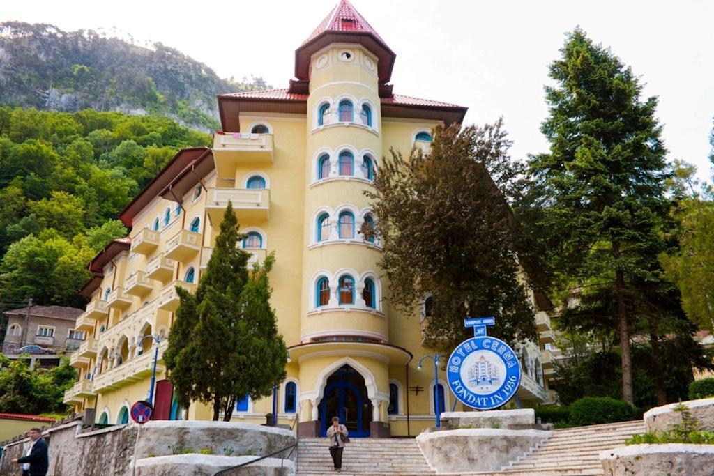 Hotel Cerna Baile Herculane Bagian luar foto