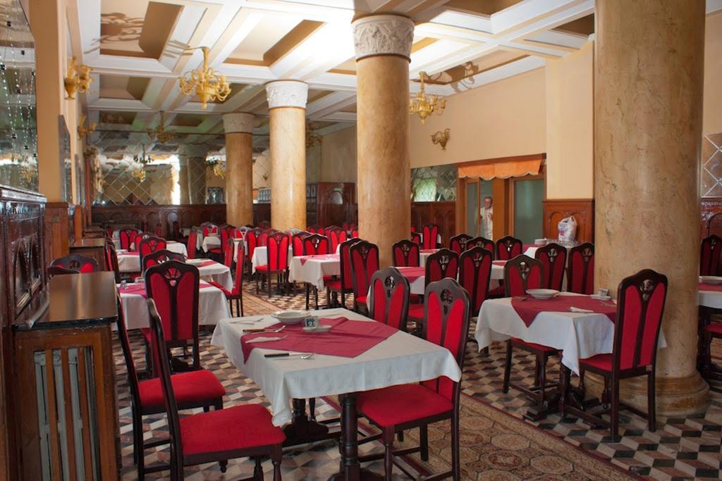 Hotel Cerna Baile Herculane Bagian luar foto