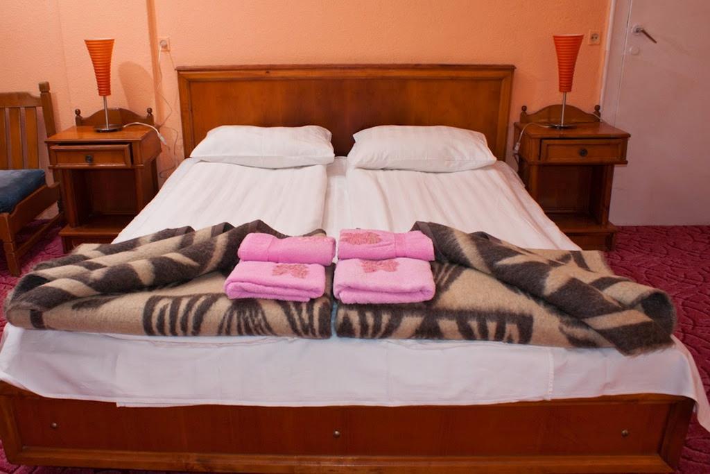 Hotel Cerna Baile Herculane Ruang foto