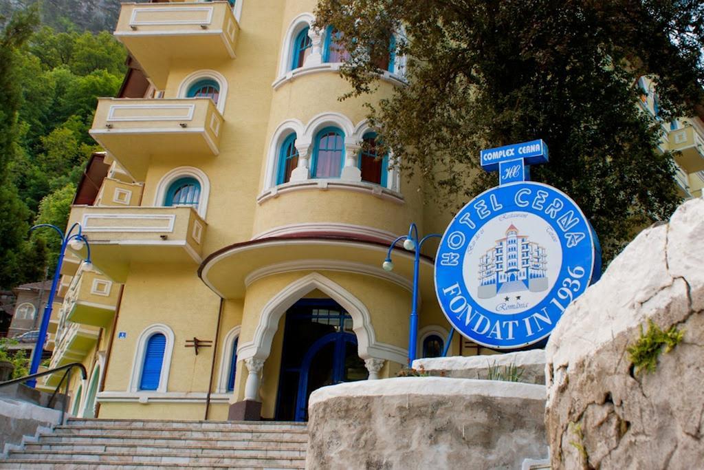 Hotel Cerna Baile Herculane Bagian luar foto